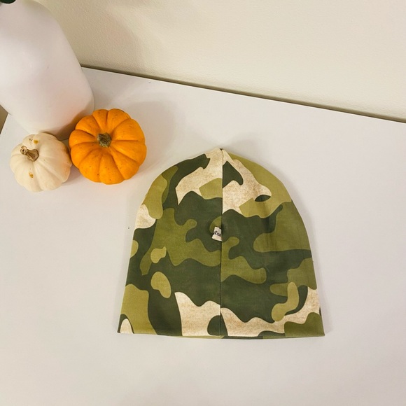 Hat, multiple sizes available - Picture 2 of 2